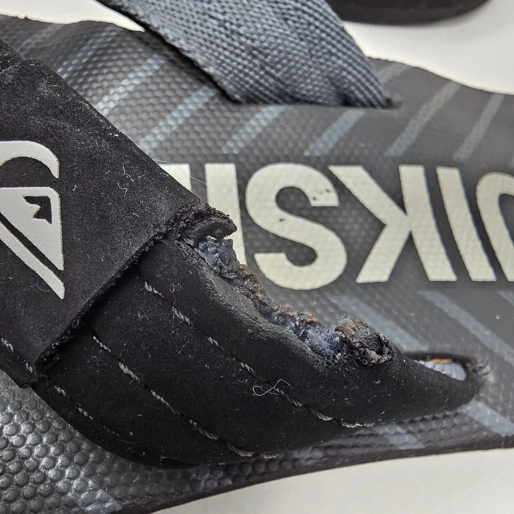 Quiksilver Flip Flop Sandals Mens 8.5 Black Grey Logo Thong Beach Shoes Fair